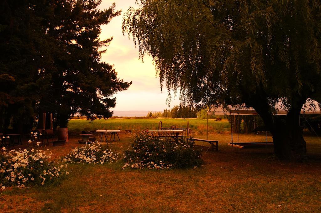 Отель Hosteria De La Patagonia Чиле-Чико Экстерьер фото