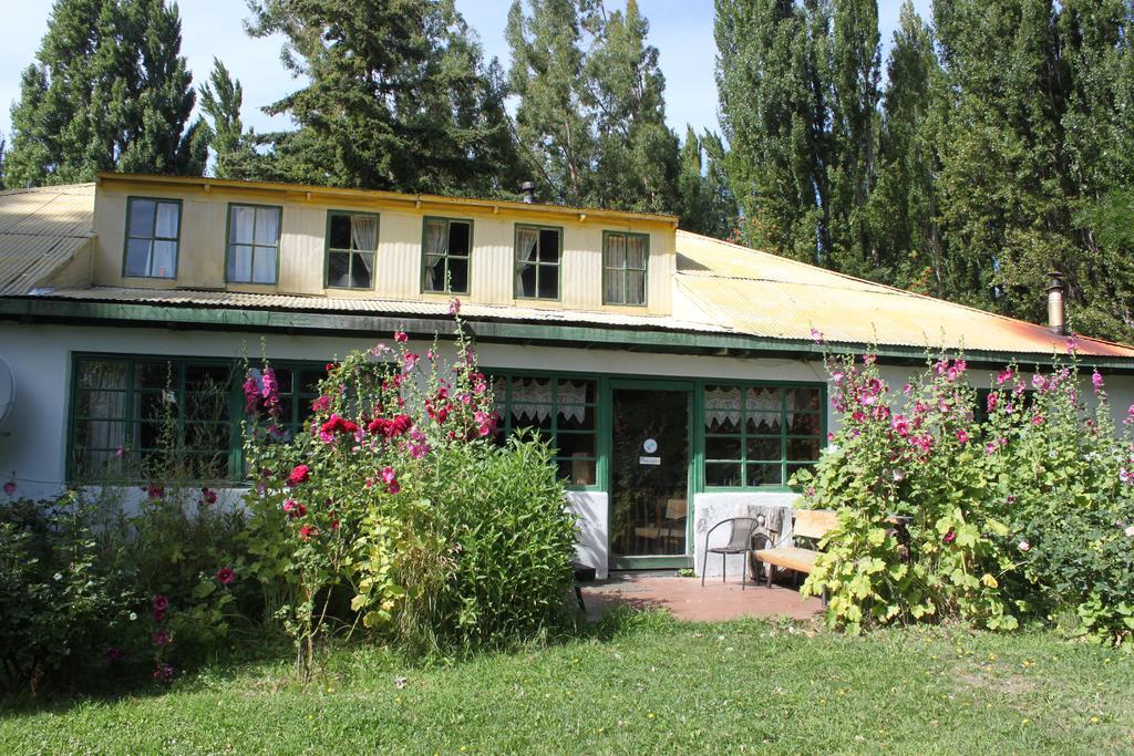 Отель Hosteria De La Patagonia Чиле-Чико Экстерьер фото